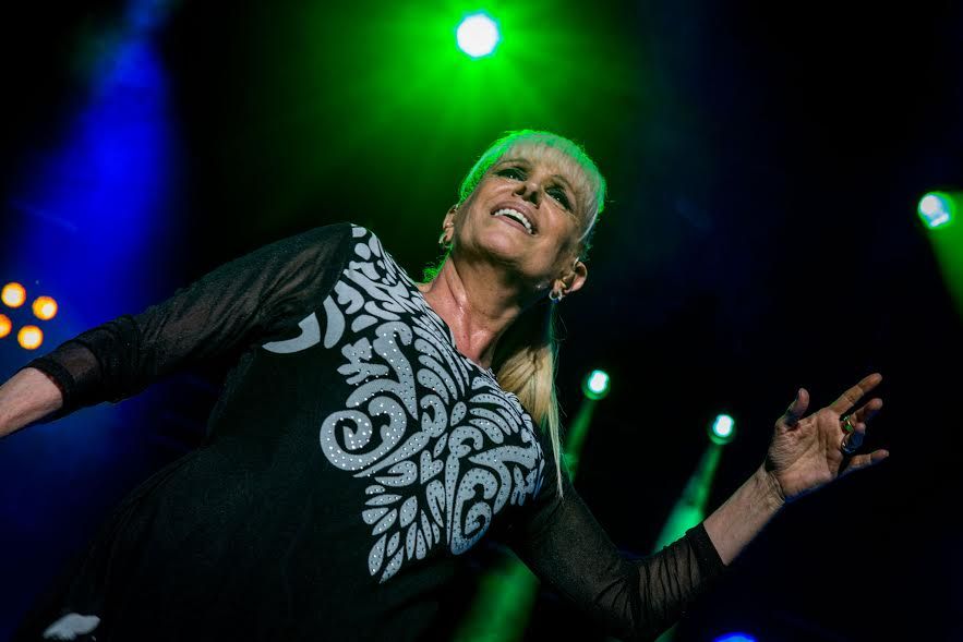 AcercArte presenta a Valeria Lynch en Parque Camet