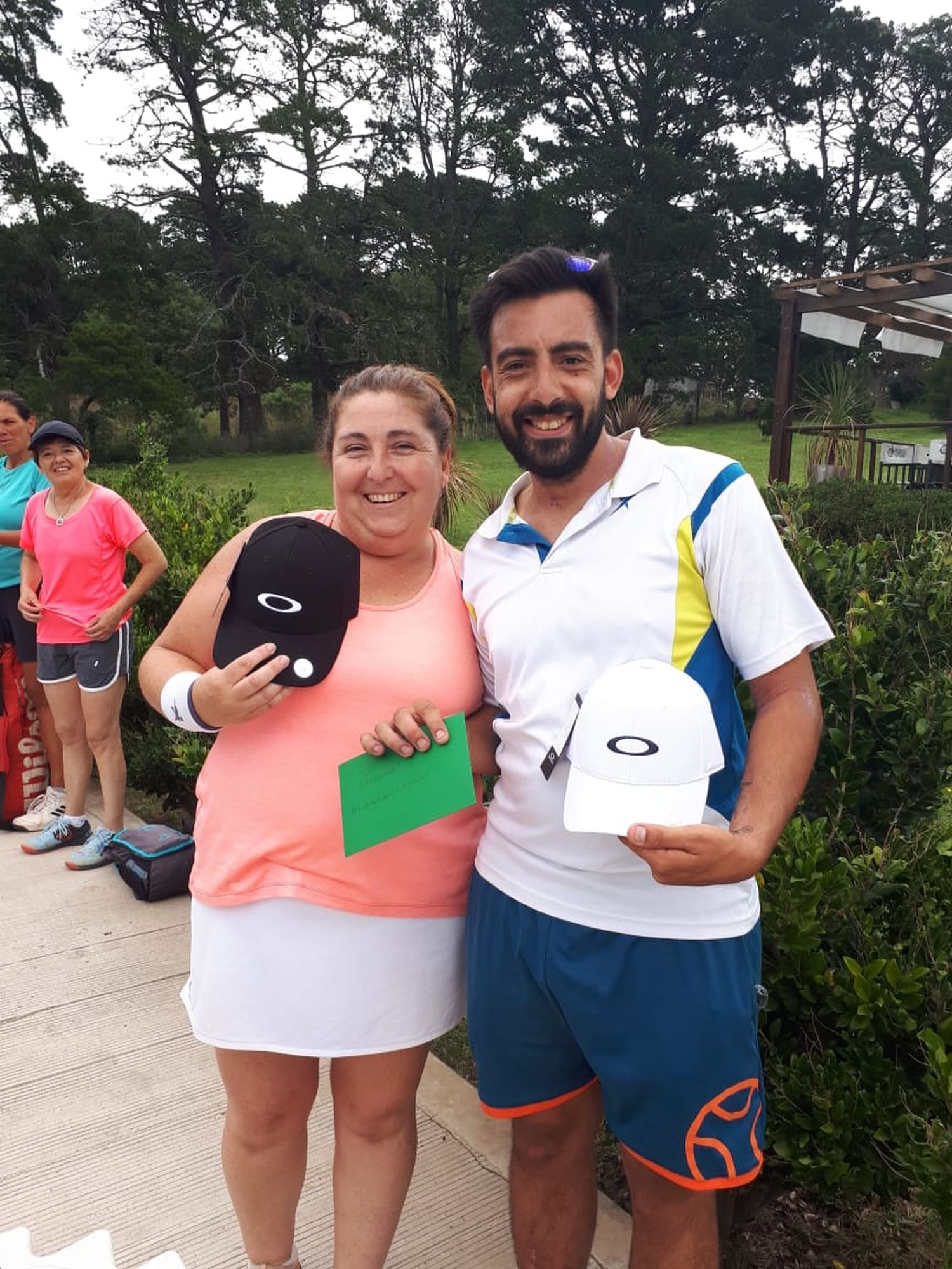 Binetti y Roldán, campeones en categoría A.