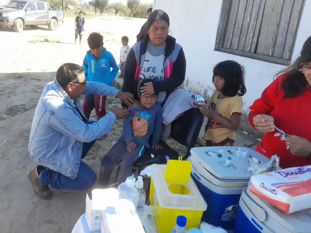 Más de 700 dosis de vacunas fueron aplicadas a niñas y niños menores
de dos años en el oeste formoseño