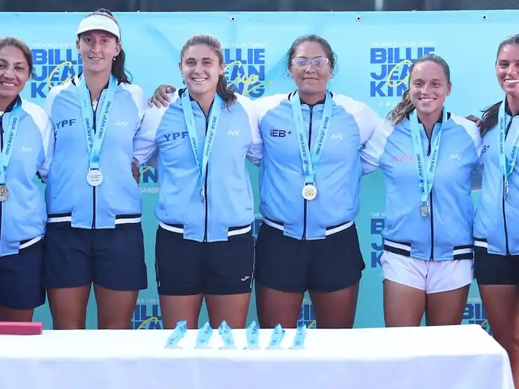 El equipo argentino capitaneado pro Paola Suarez. Foto:AAT