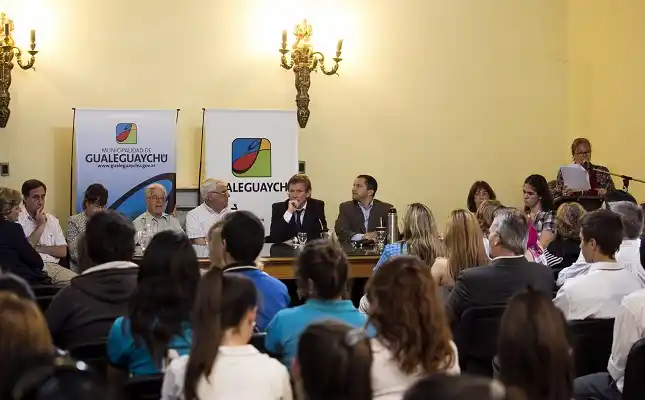 Gualeguaychú invita a crear una bandera “que nos represente y llene de orgullo”