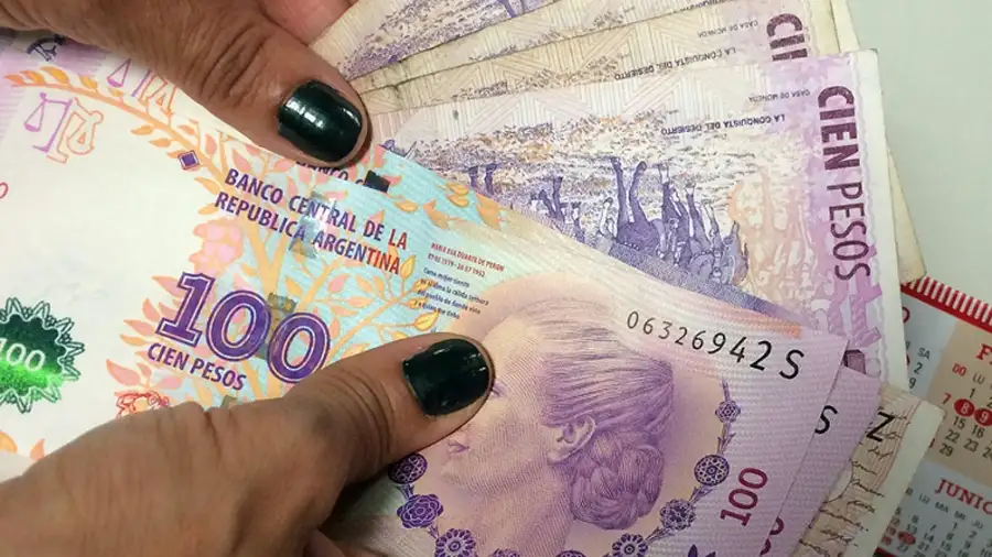 Plazos fijos: cuánto empezarán a pagar en pesos a partir de este viernes