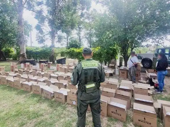 Se incautan 147.630 atados de cigarrillos de 
contrabando que supera los 248.000.000 pesos