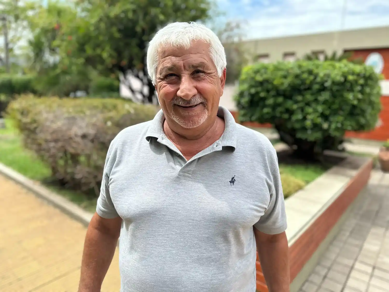 Acompañado por el gobernador Maximiliano Pullaro y dirigentes provinciales, reafirma su compromiso con Carreras.