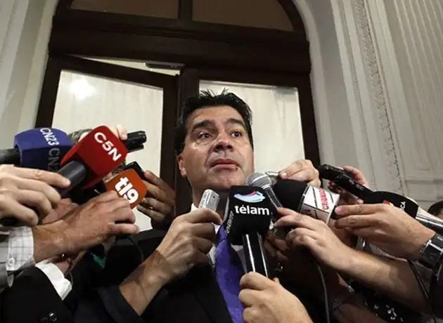 El gobierno “no va a interferir en paritarias”