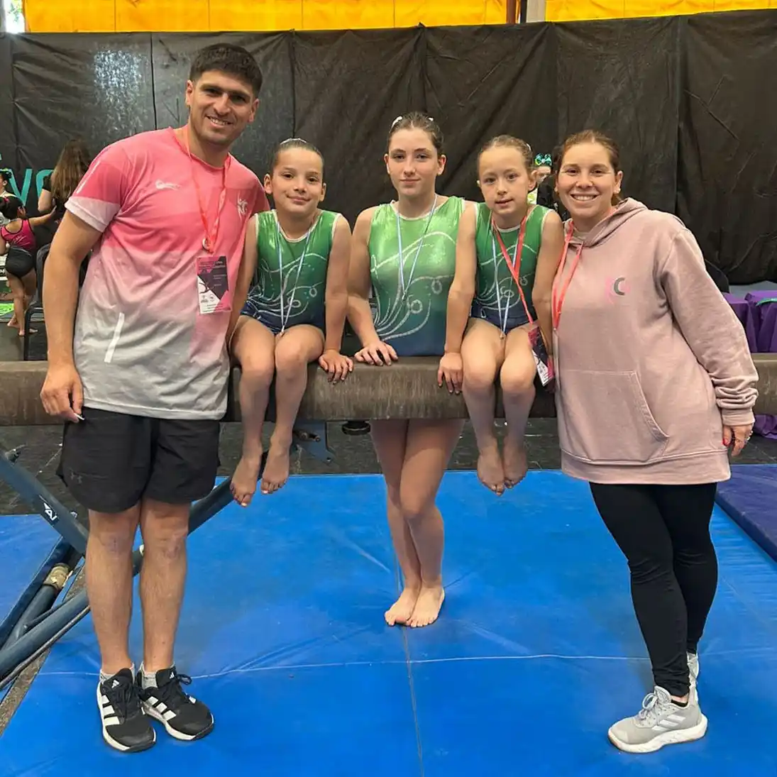 Exequiel Wilhem y Celeste Gómez dirigen Centro gimnástico.