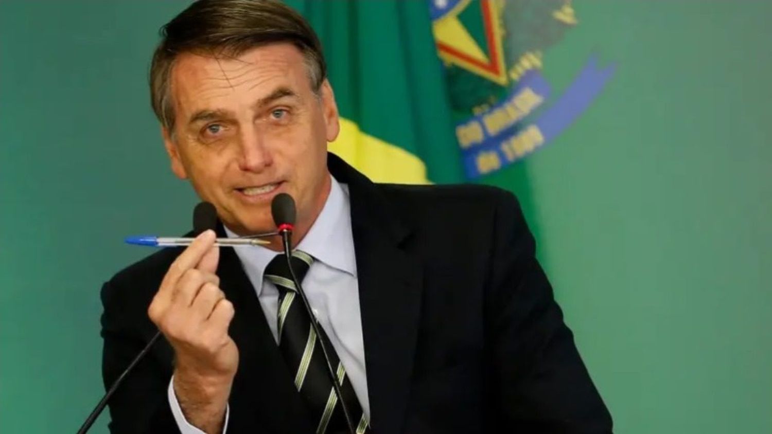 ¡MALA SEÑAL! Bolsonaro rompe el silencio y deja sus perlitas: exalta a militares y pone en tela de juicio a Lula