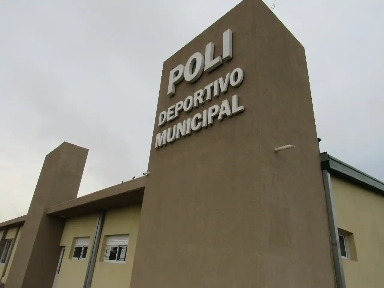 Construirán un playón en el Polideportivo de Larroque