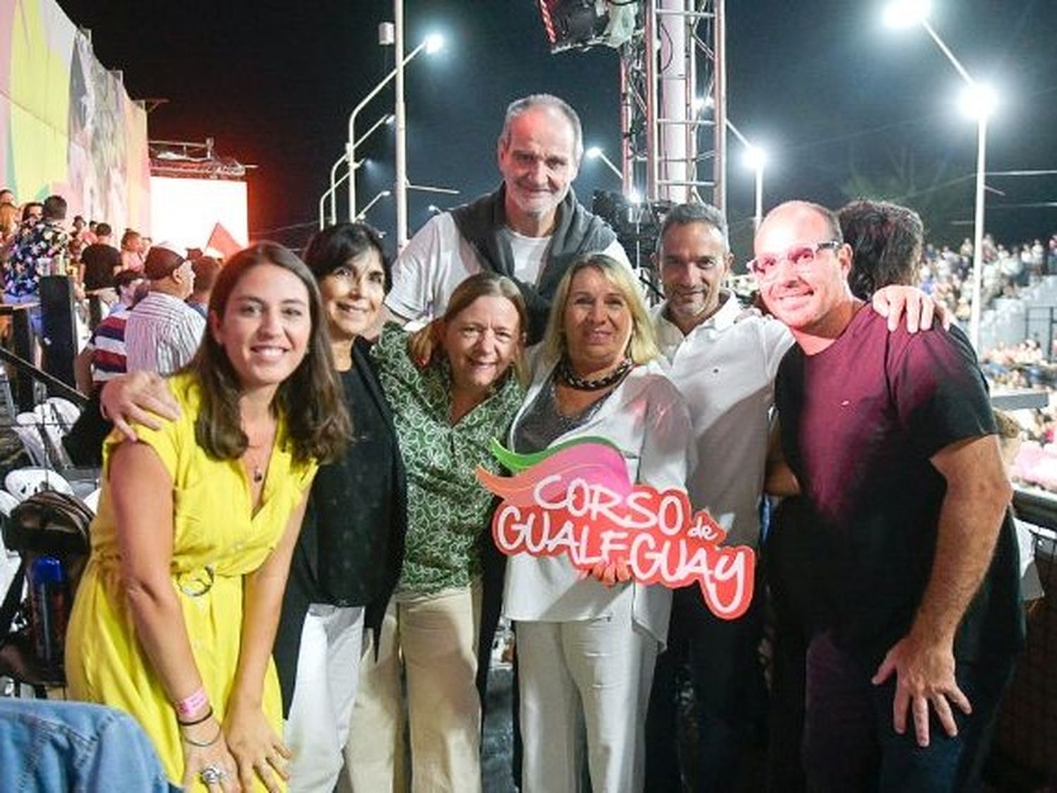 La vicegobernadora Alicia Aluani estuvo presente 
en la cuarta noche del Corso de Gualeguay