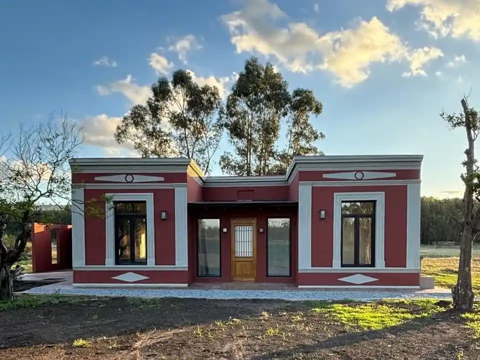 La casa de campo restaurada en Las Tapias.