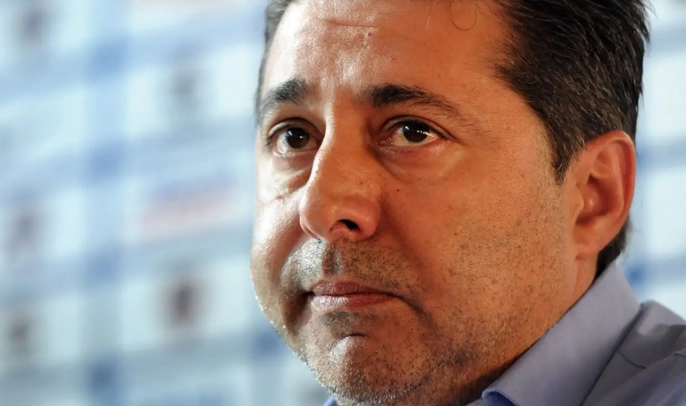 Un amistoso de Boca generó cruces entre Angelici y Moyano