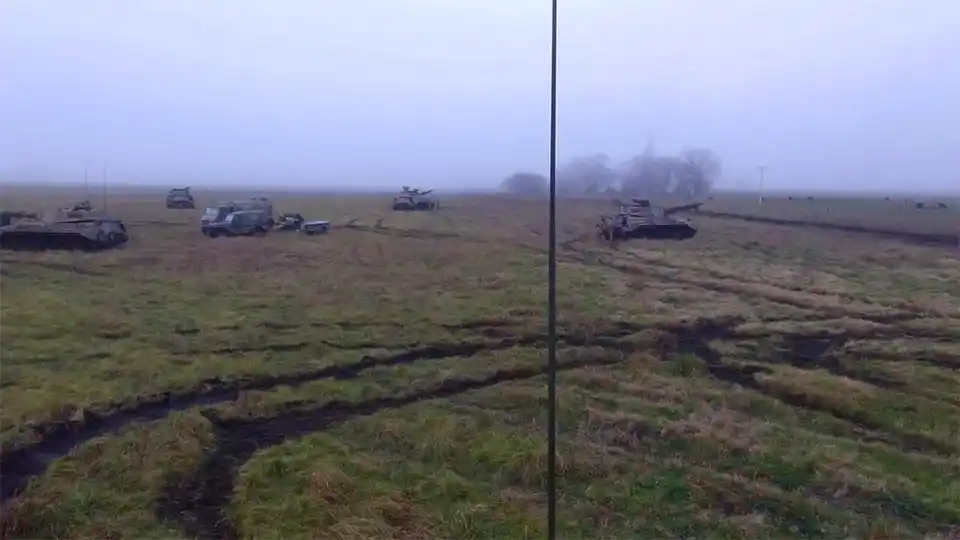 Tragedia en Azul: Un tanque de guerra chocó una ambulancia y mató a un sargento