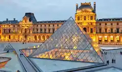El Louvre, las sonrisas y los prejuicios