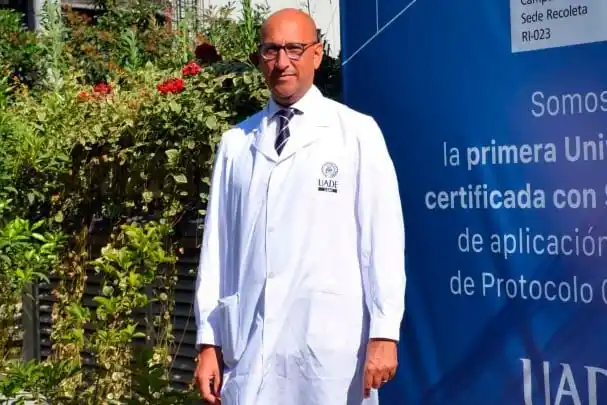 Saavedra está acusado por Yañez de ocultar los golpes propinados por Alberto Fernández.