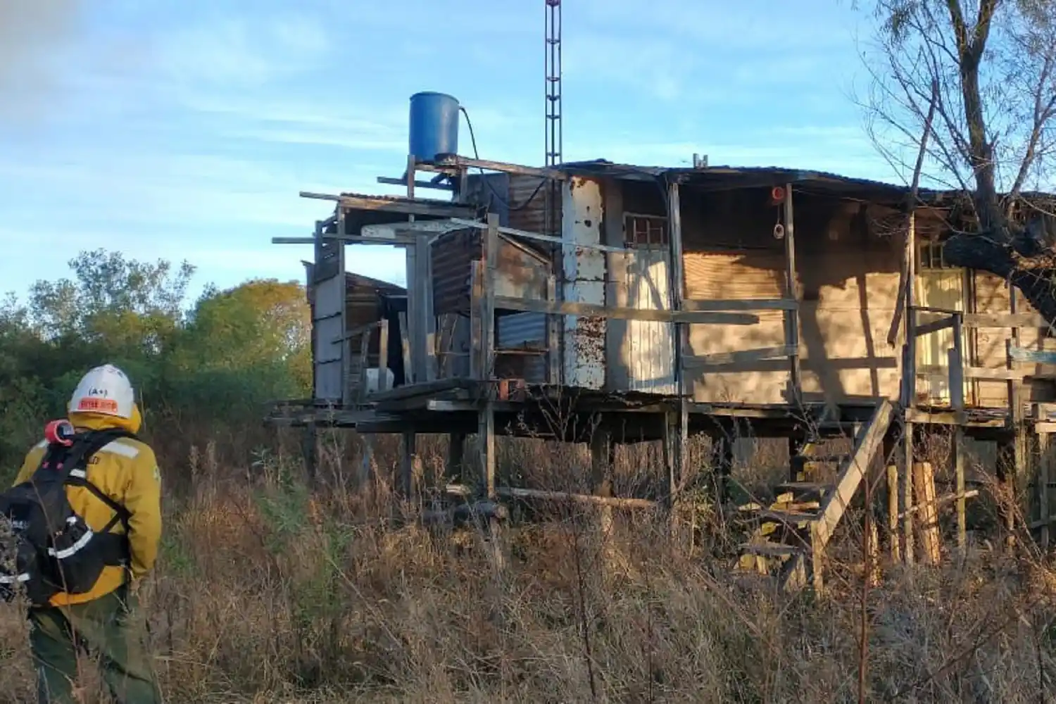 Entre Ríos continúa combatiendo incendios en el Delta del Río Paraná