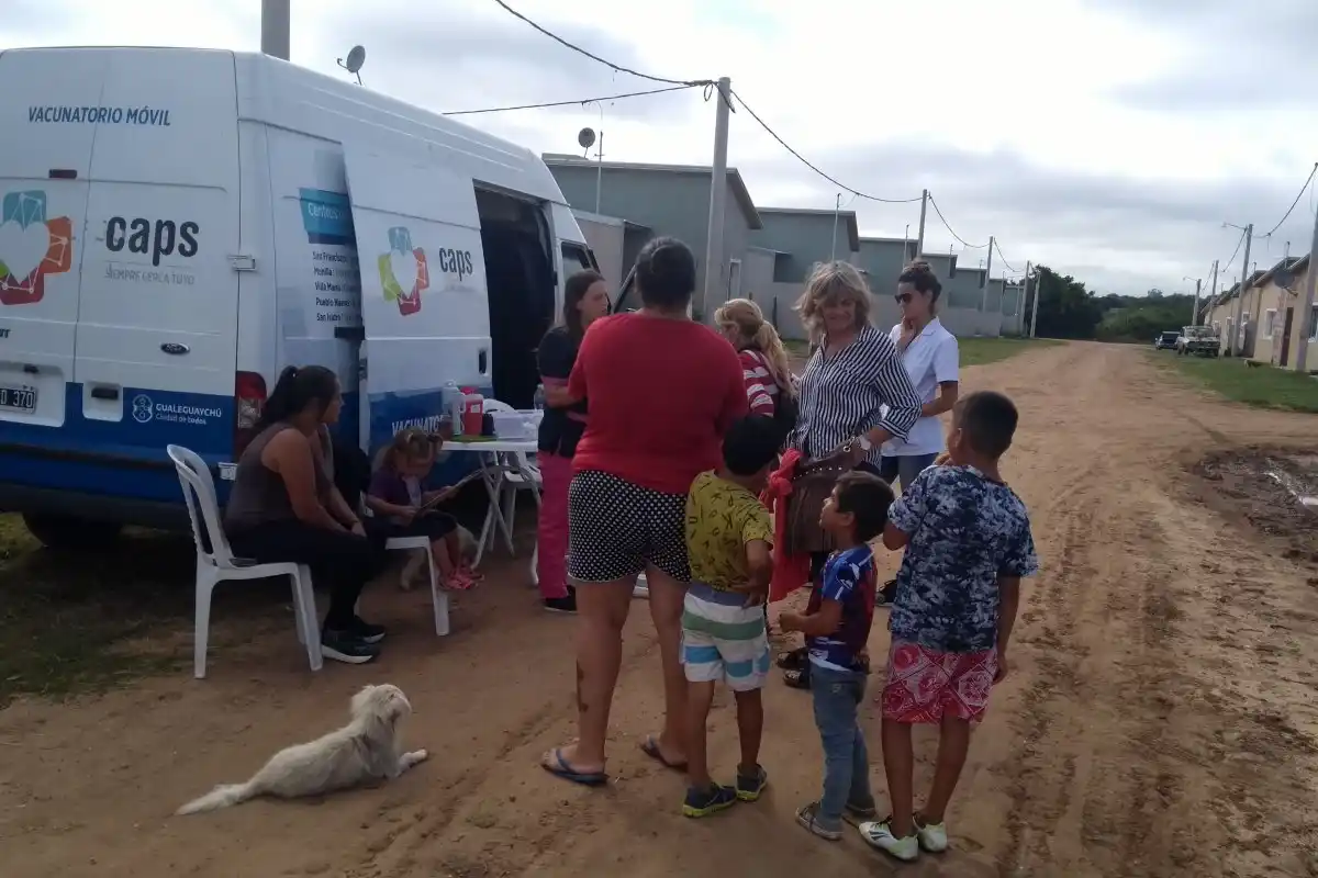 El Vacunatorio Móvil recorre los barrios por la campaña contra el Sarampión, Rubéola, Paperas y Polio