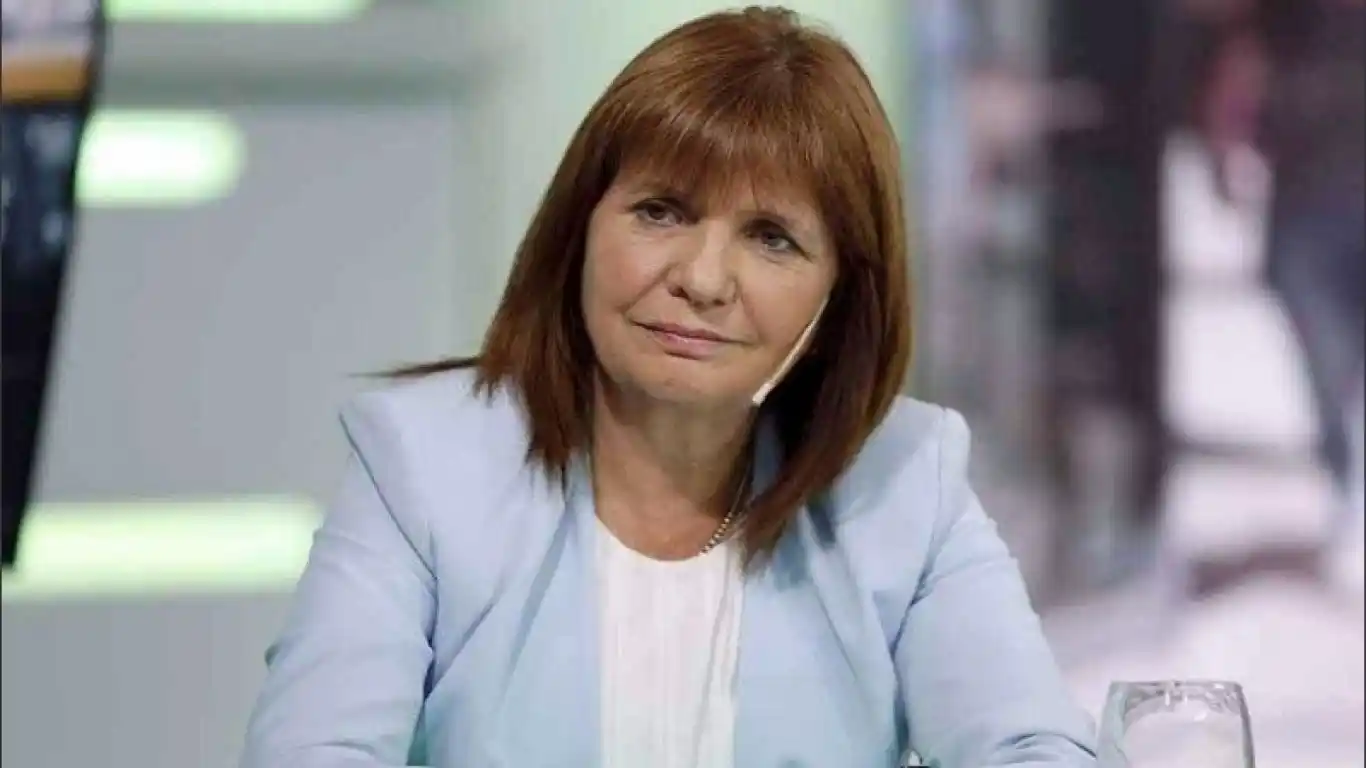 Patricia Bullrich cuestionó la extensión de las restricciones: “¿Empieza el show de 21 en 21?”, ironizó