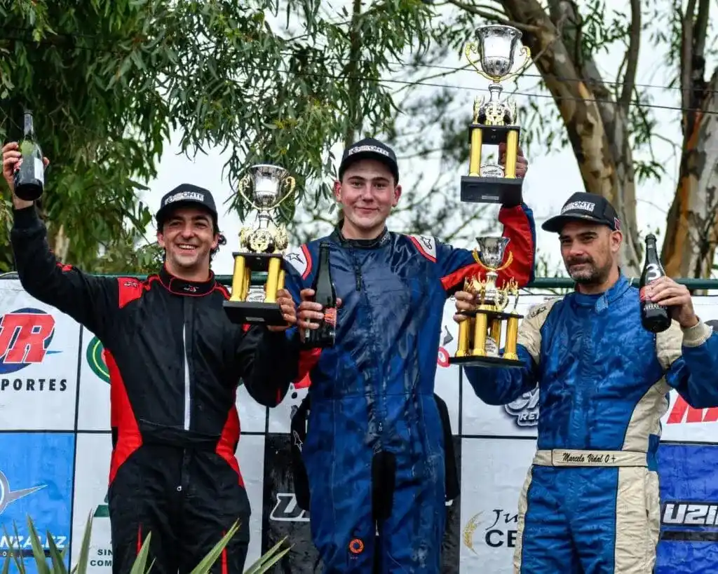 José “Pepito” Larroudé en la cima del podio