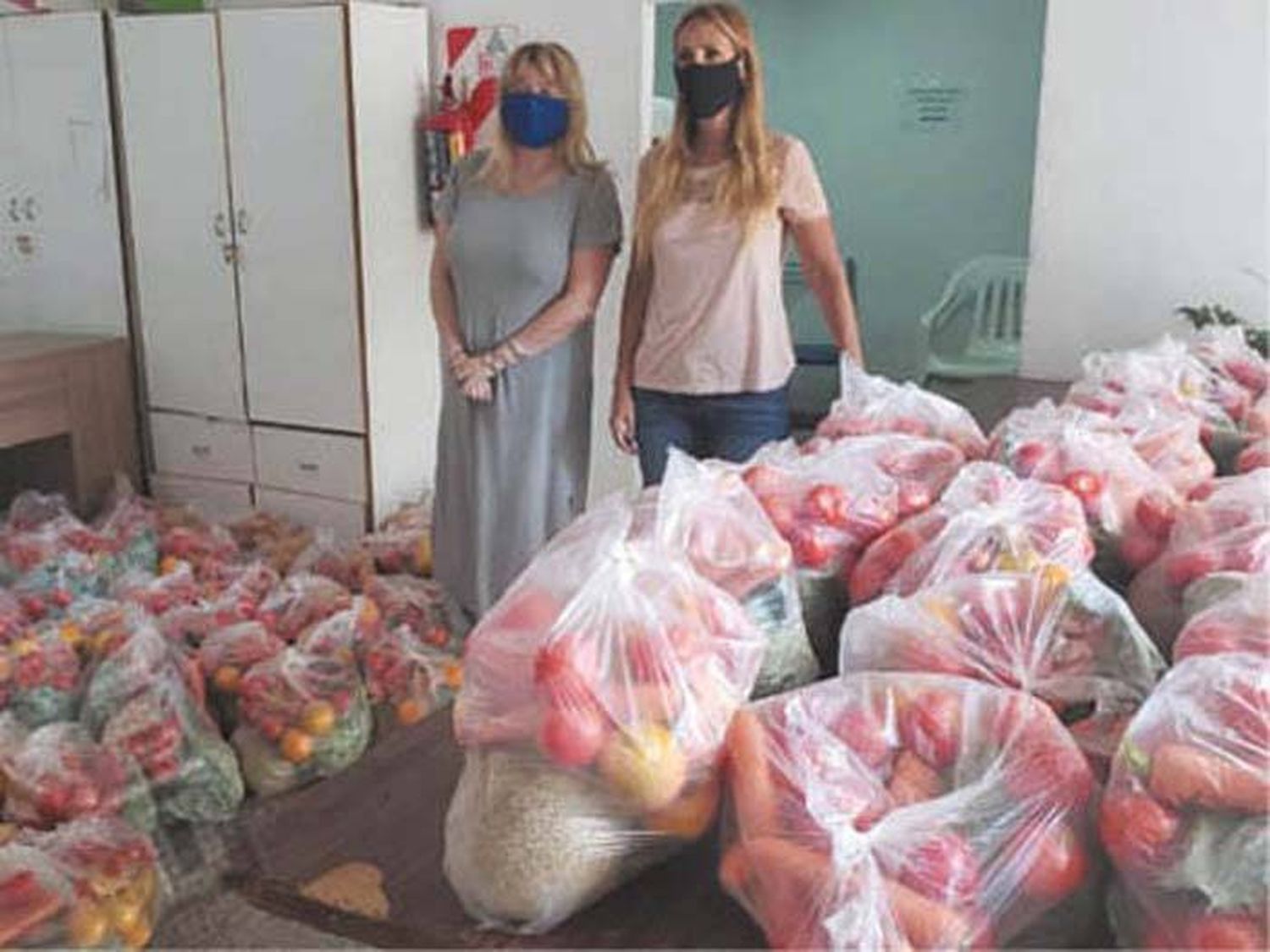Hoy viernes se realiza la entrega de 200 bolsones de verduras y frutas frescas