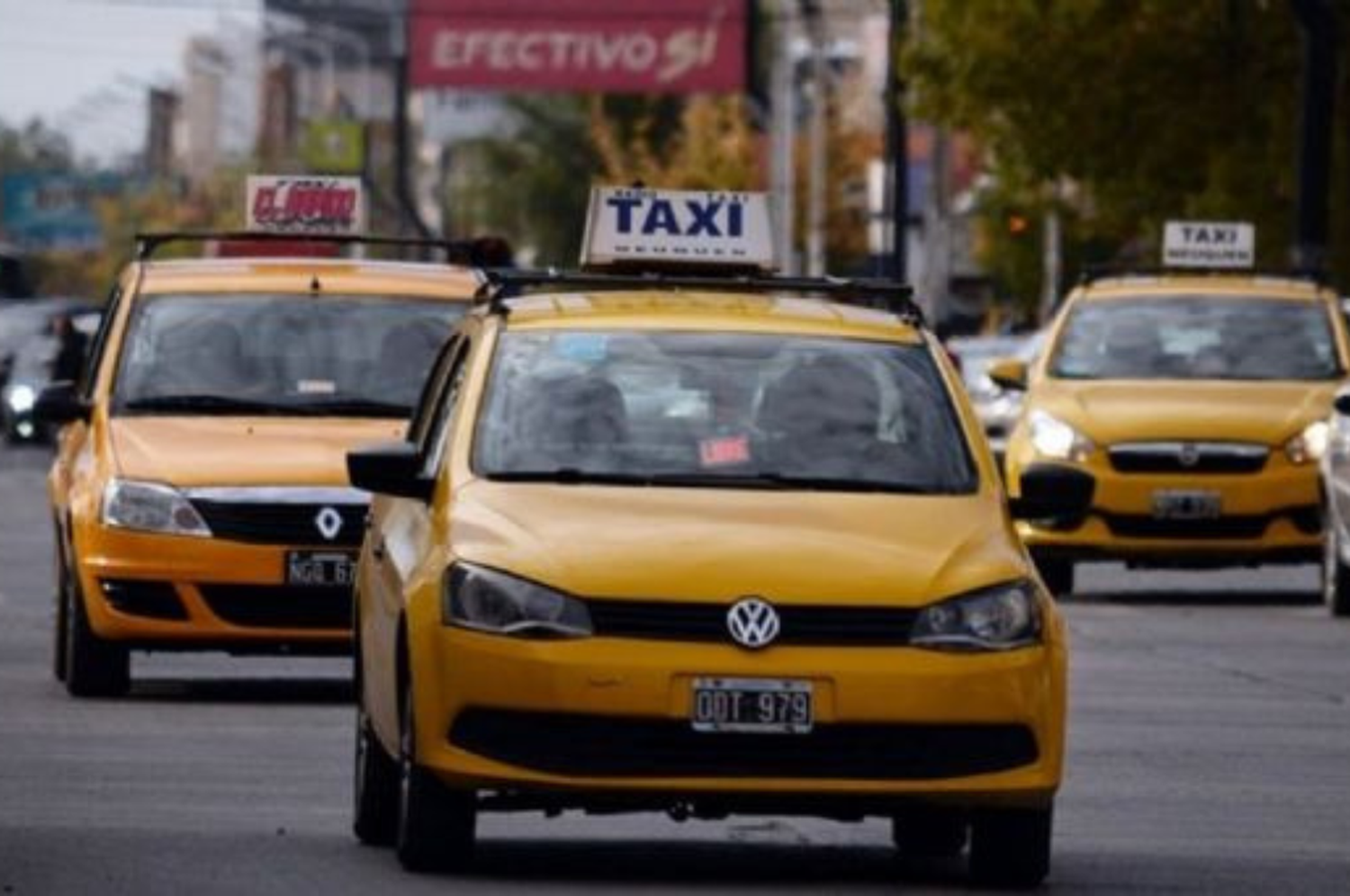 Desde el Sindicato de Peones de Taxis de Neuquén desmienten los dichos del hombre.