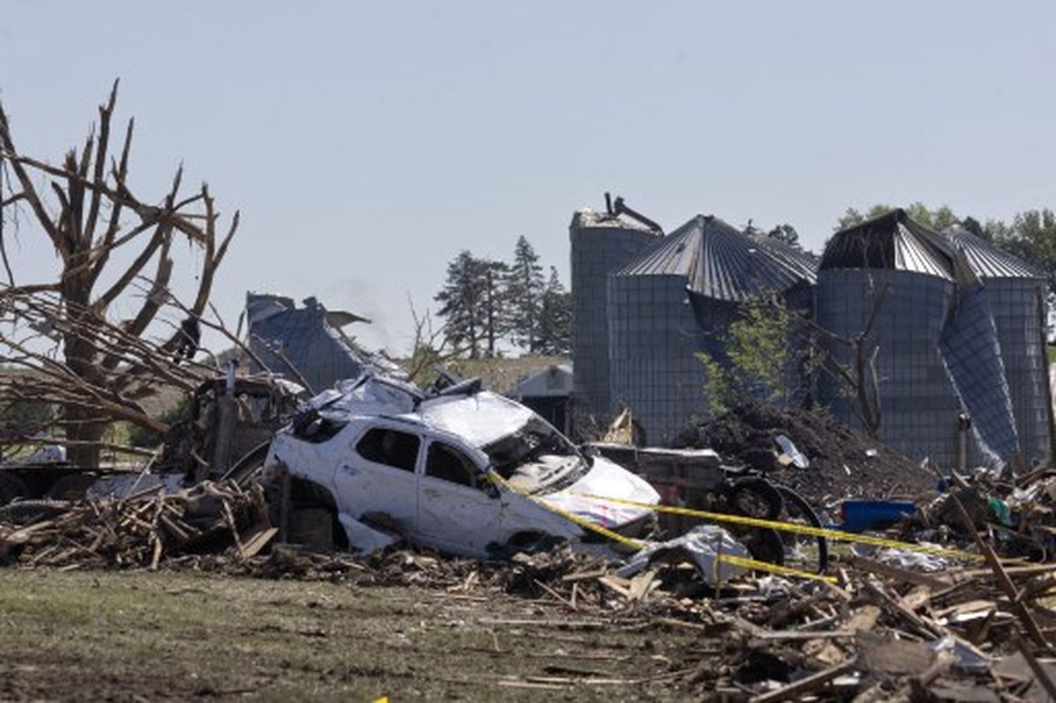 TORNADO EN IOWA cobra la vida de al menos 5 personas