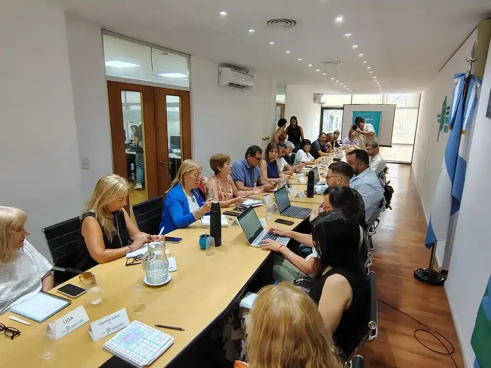 la oferta sumá al 1,5% ya abonado en febrero, un 5% de marzo a pagarse en abril y otro 2,5% para abril, con fecha de cobro en mayo.