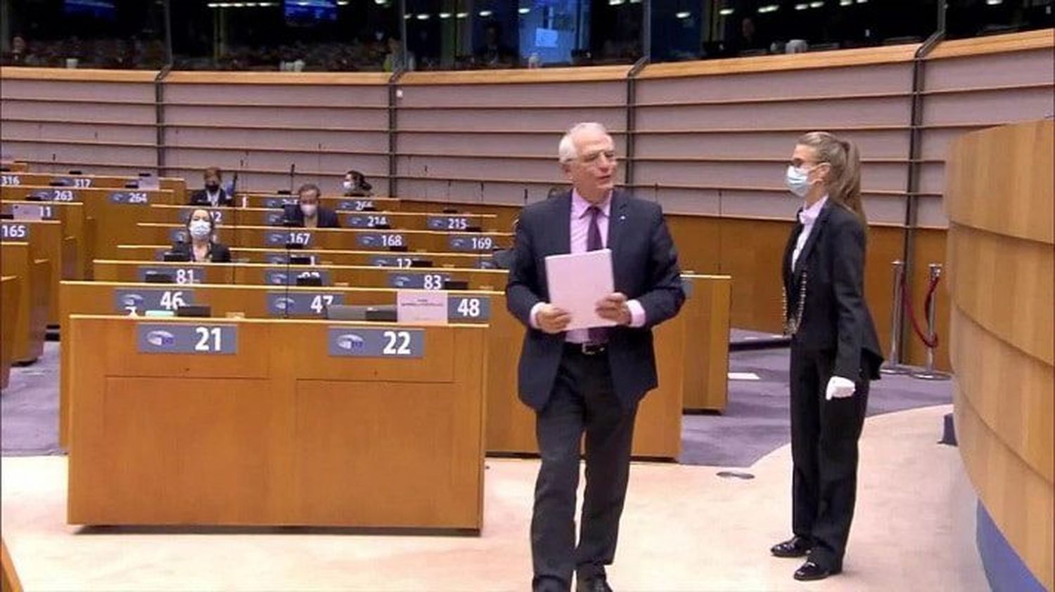 EUROPA ESTUDIA PARTICIPACIÓN EN ELECCIONES: «Si el diálogo fructifica, las sanciones no serán necesarias»