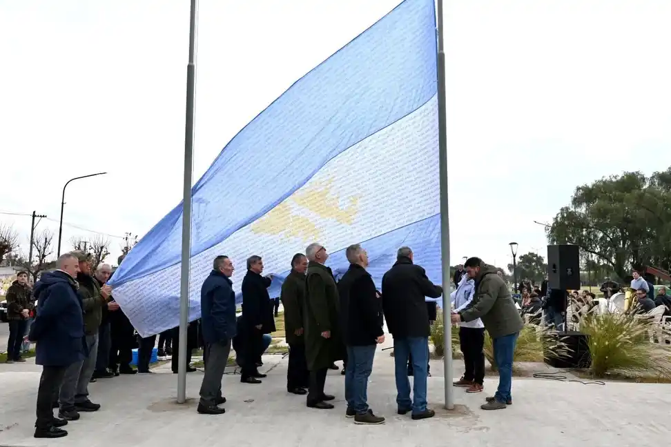 Cómo se vive el 25 de Mayo en el municipio de 25 de Mayo: tango, Malvinas y una ciudad vestida de celeste y blanco