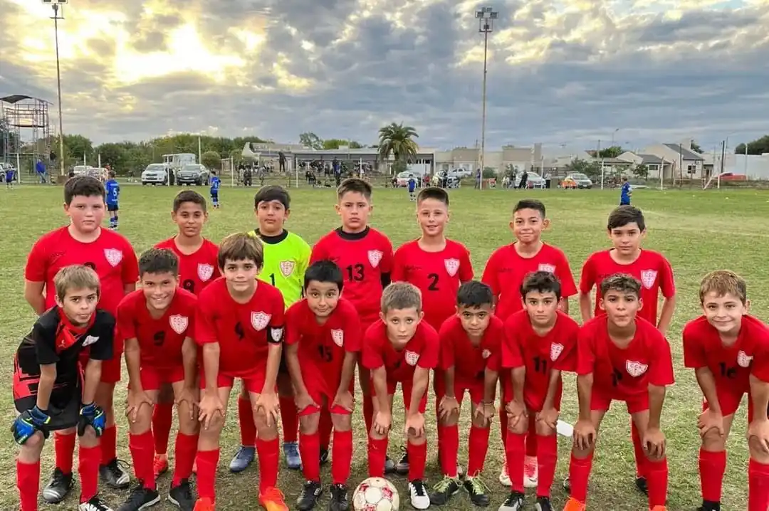 En distintas canchas se disputó la tercera fecha del Torneo Oficial