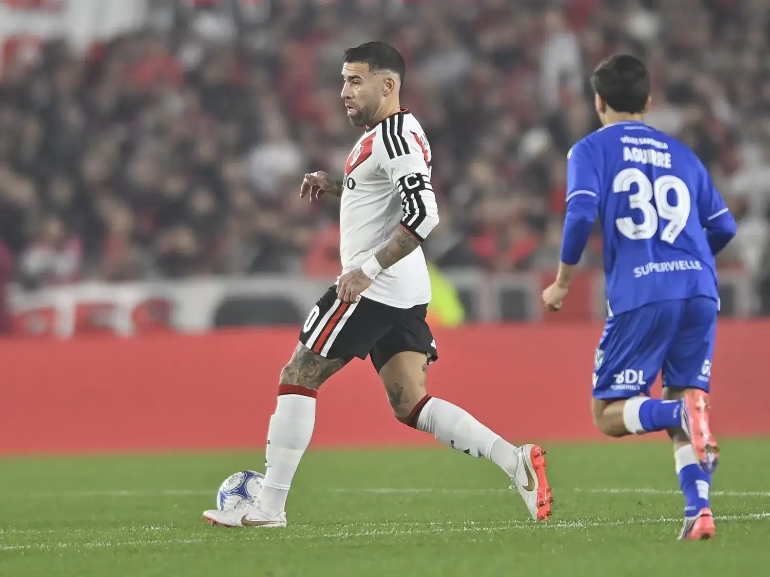 River dejó escapar el triunfo ante Vélez y sigue sin levantar cabeza