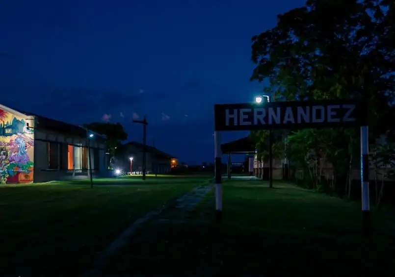 Aprobaron retirar el busto de Néstor Kirchner en Hernández