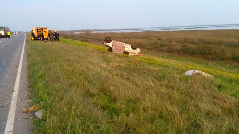 Chocaron de frente dos vehículos que circulaban por el enlace vial Victoria – Rosario