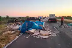 Auto y tres camiones chocaron en el enlace Victoria – Rosario