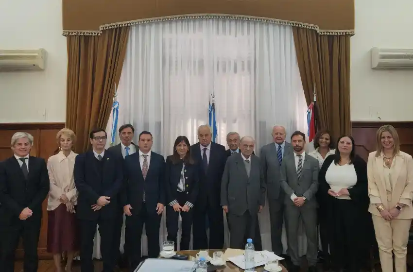 La Corte Suprema de la provincia se reunió con los colegios de abogados