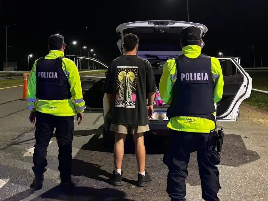 Manejaba sin documentación por ruta 34 y lo detuvieron con más de 600 pastillas de droga