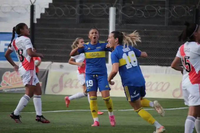 El gol de Huber que abrió el camino para Boca