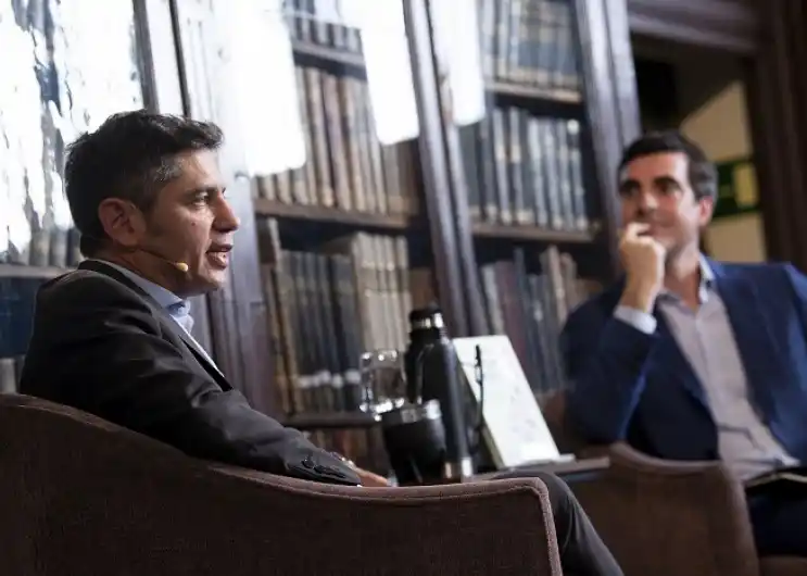 Durante su paso por la capital española, Kicillof presentó su libro "De Smith a Keynes. Siete lecciones de historia del pensamiento económico".