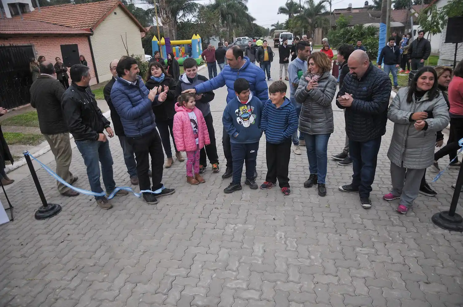 Nuevas obras de pavimento articulado en barrio Ledesco