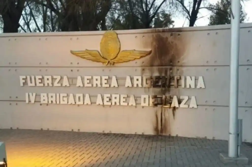 La IV Brigada Aérea no ha emitido un comunicado oficial sobre el incidente.