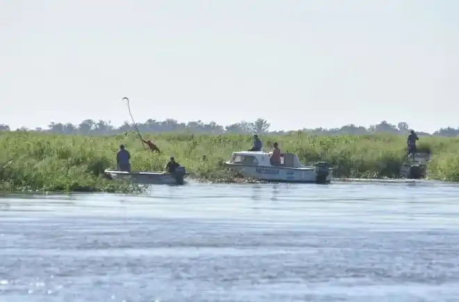Gran preocupación por un extraño fenómeno que está sucediendo en una laguna