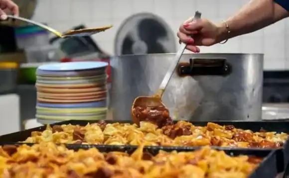 Importante aumento de demanda de alimentos: Provincia incrementa los fondos destinados a sus programas alimentarios