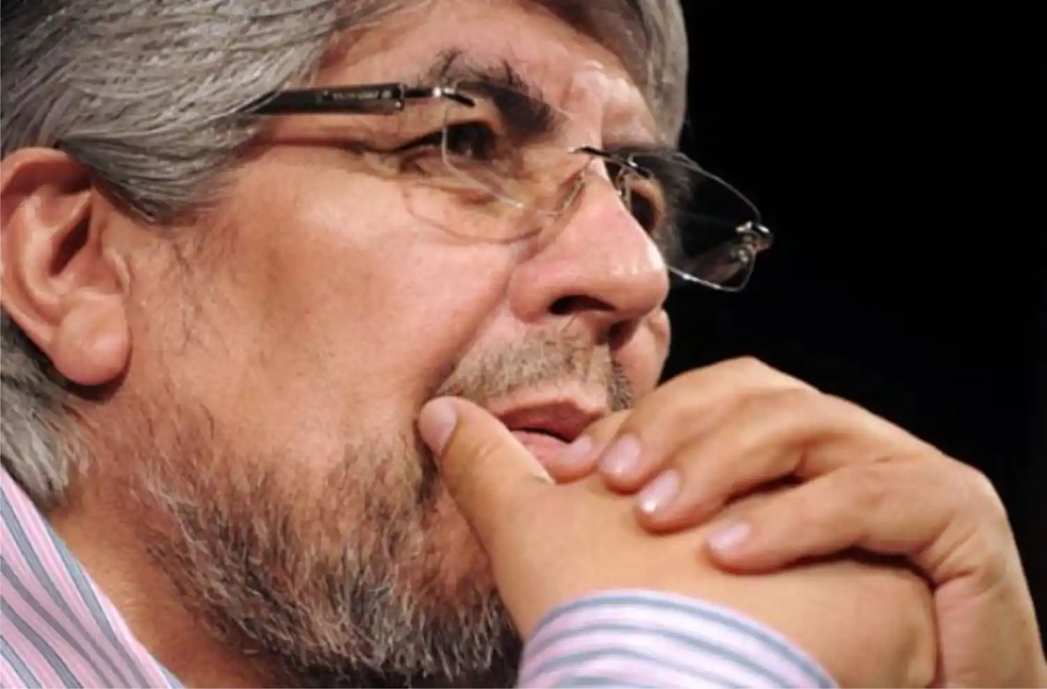 El Gobierno evalúa subir el mínimo no imponible y Moyano lo vinculó al paro