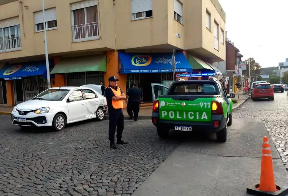 Accidente en Belgrano y Chacabuco
