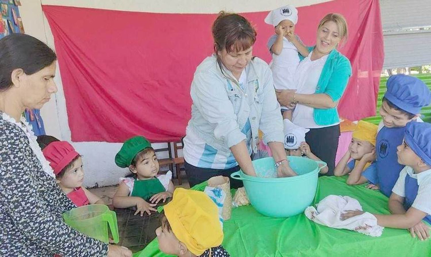 El CDI del Antenor Gauna terminó el año con 
la entrega de carpetas y diplomas a niños