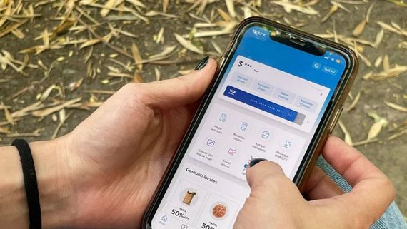 Solo el 25% de las compras que realizan los argentinos son en efectivo