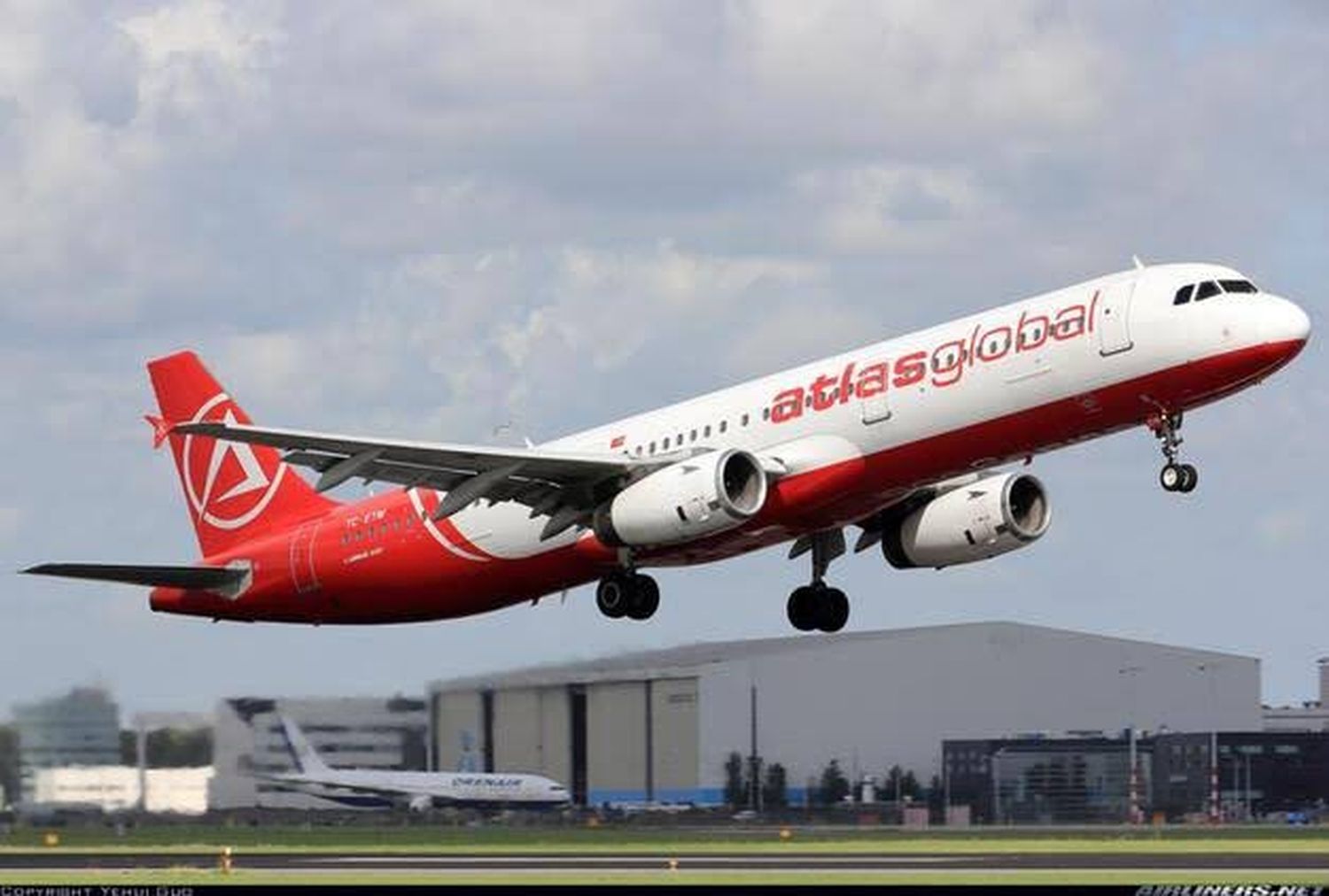 Otra muerde el polvo: AtlasGlobal suspende definitivamente las operaciones