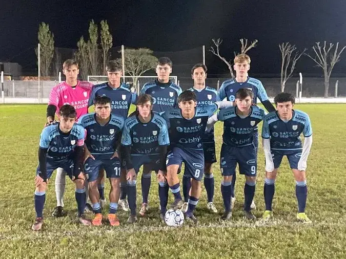 L acrema recibe a las a Peñarol en uno de los tres adelantos de la fecha 14 del Apertura de la LRF. Foto: @OficialAMSyD