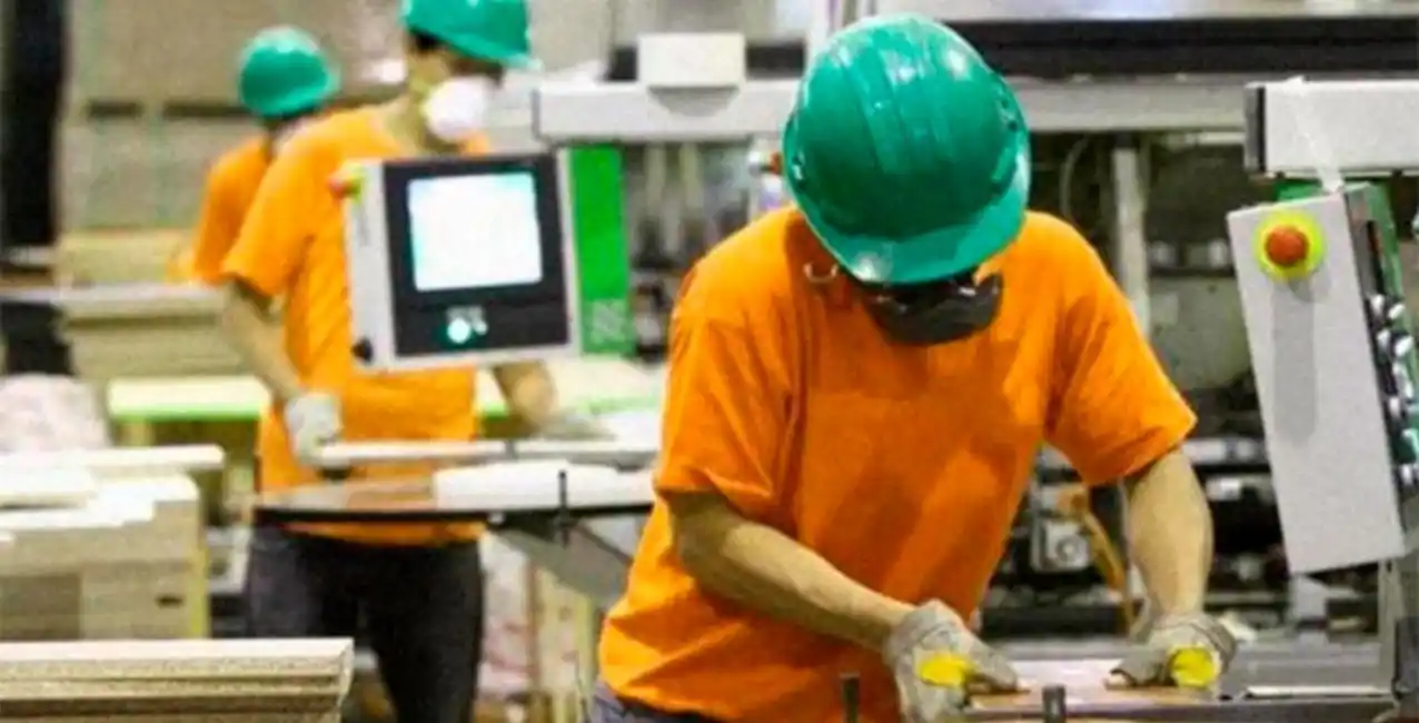 El trabajo registrado creció en abril un 4,8%