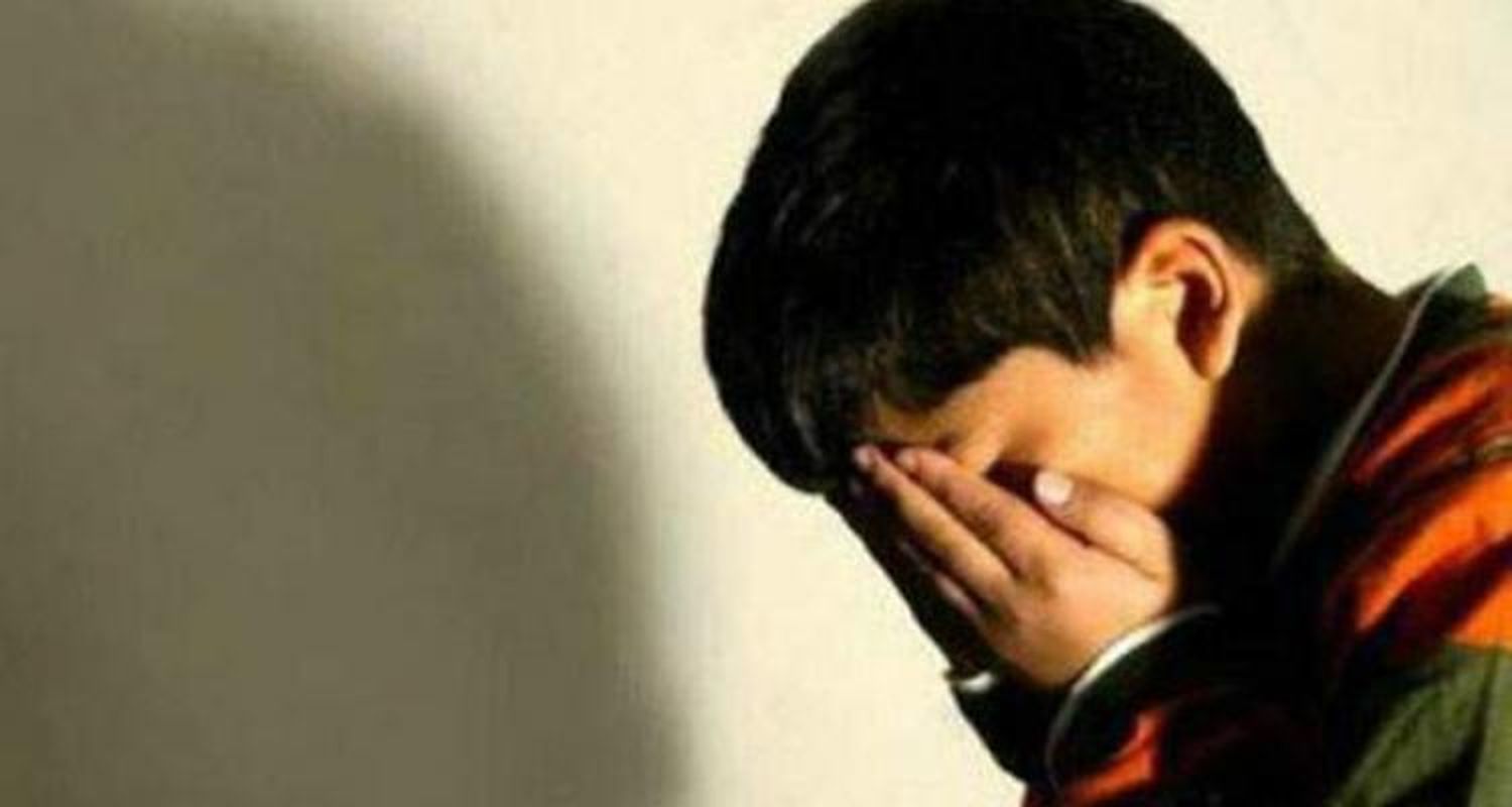 Mujer abandonó a su hijo en la parada de colectivo
