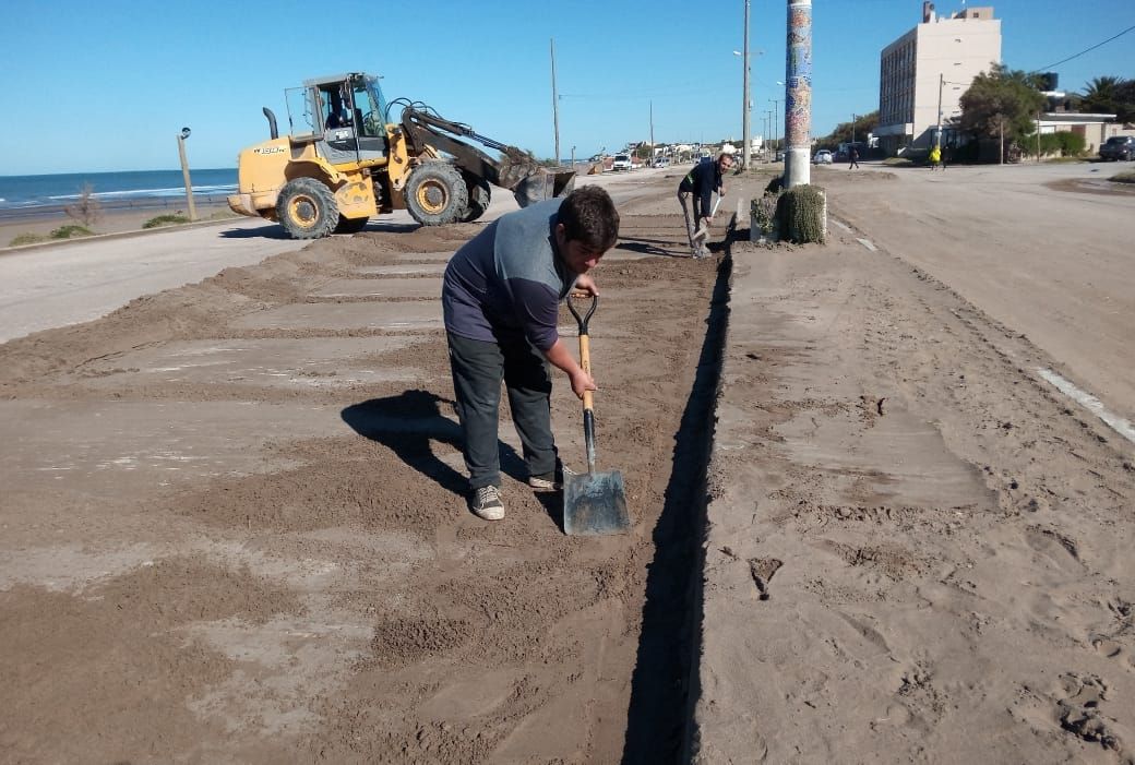 Mantenimiento en la Costanera